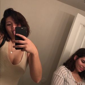 Meet your Posher, Joselin